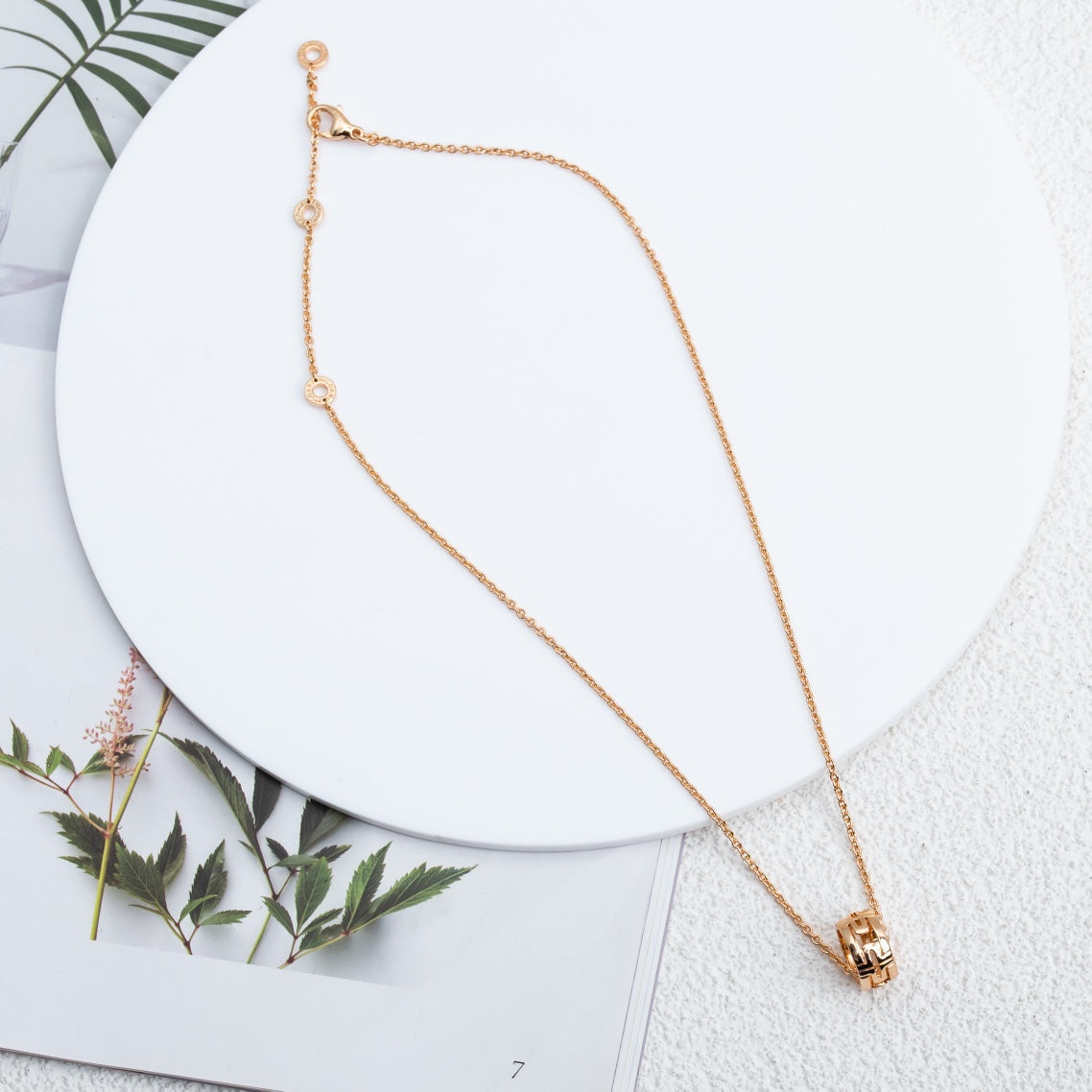[Kaelin Vow]PARENTESI NECKLACE PINK GOLD