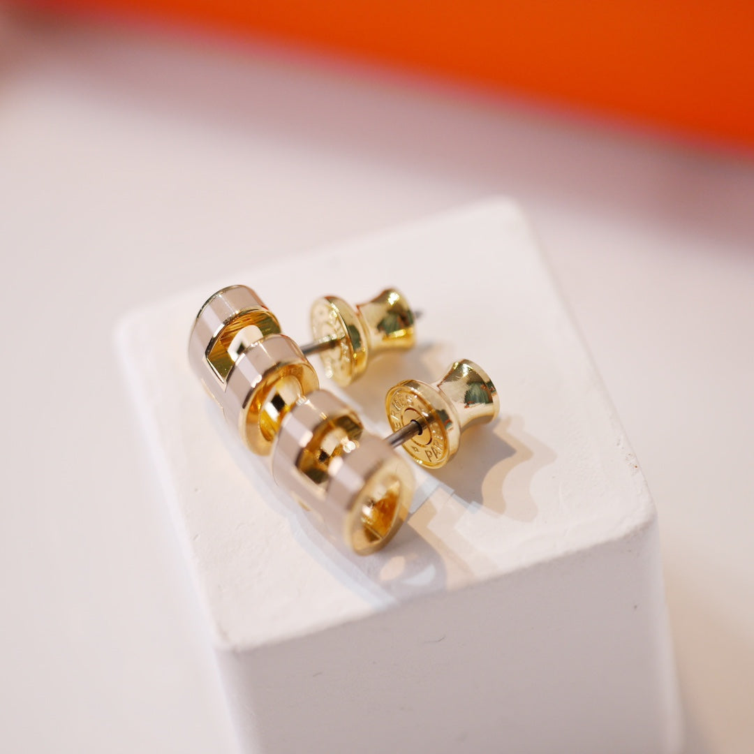 [Kaelin Vow]MINI POP H GOLD EARRINGS GREY