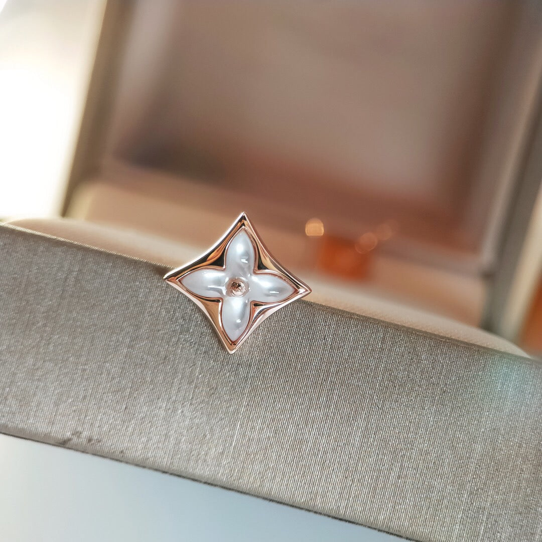 [Kaelin Vow]STAR MOP PINK GOLD EARRINGS