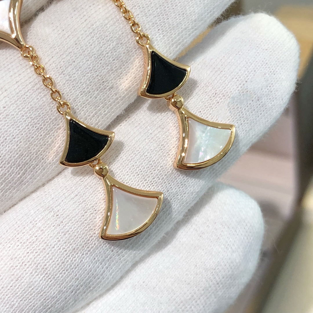 [Kaelin Vow]TRAUM-OHRRINGE 3 MOTIVE ONYX PERLMUTT ROSÉGOLD