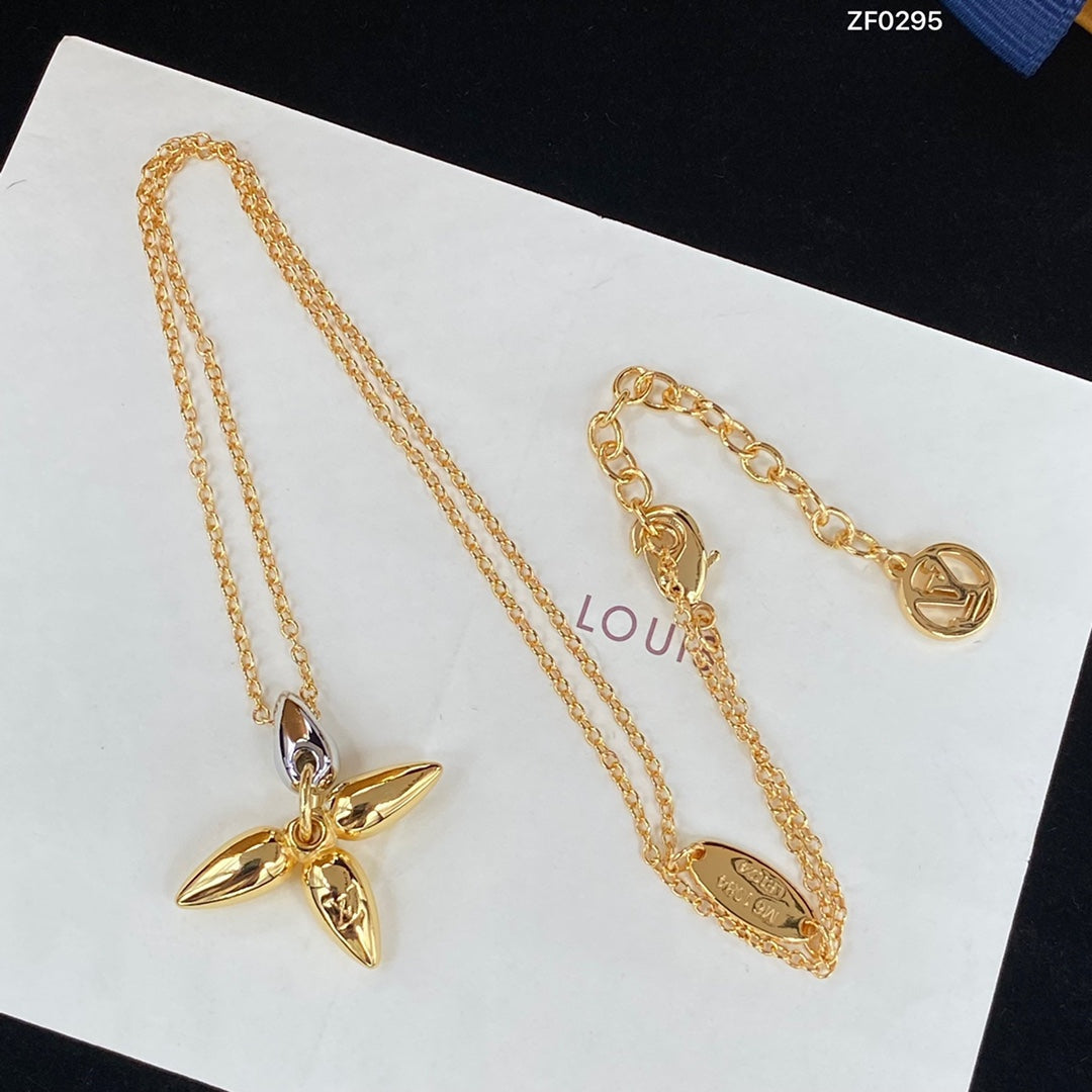 [Kaelin Vow]LOUISETTE PEDANT GOLD NECKLACE