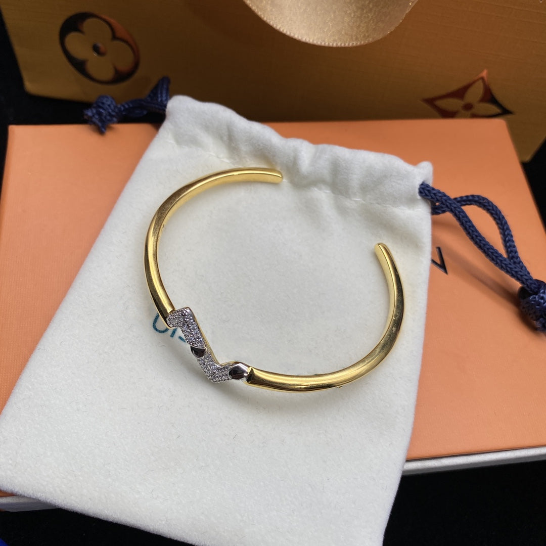 [Kaelin Vow]VOLTE UPSITE DOWN DIAMOND GOLD OPEN BRACELET