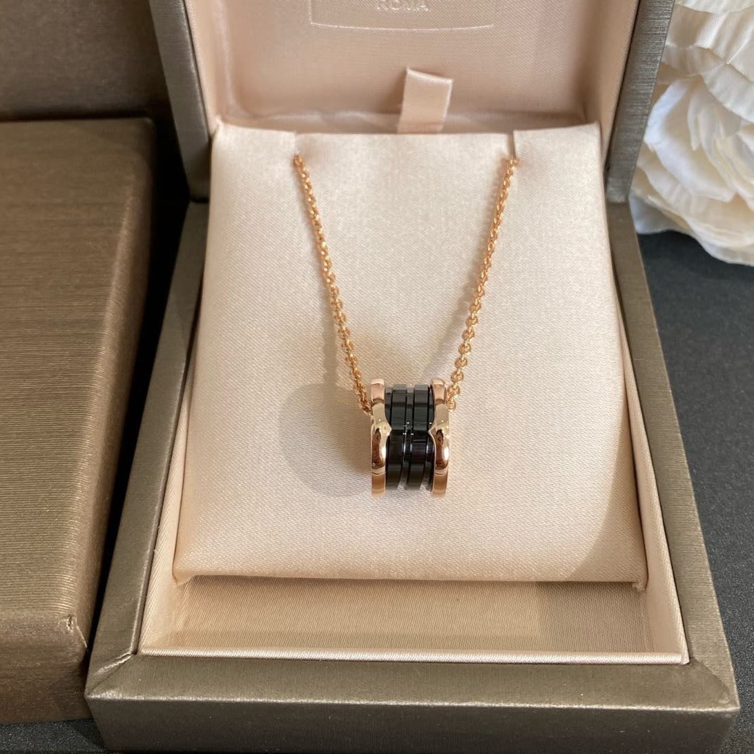 [Kaelin Vow]ZERO 1 BLACK CERAMIC PINK GOLD NECKLACE