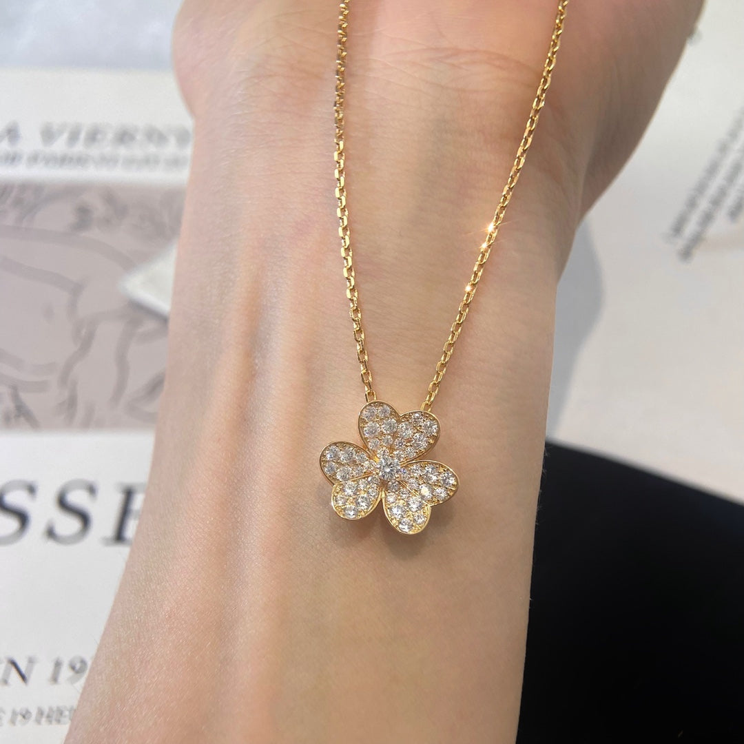 [Kaelin Vow]FLOWER DIAMOND NECKLACE