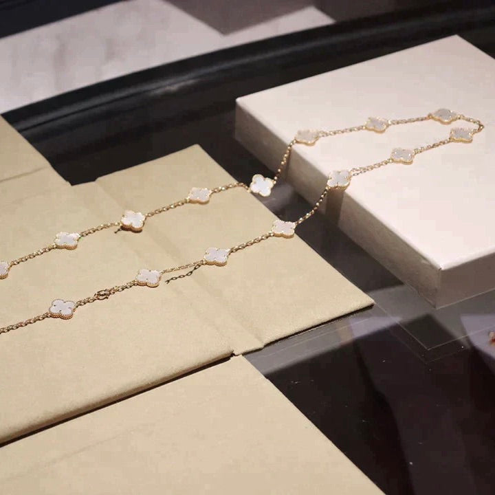 [Kaelin Vow]CLOVER 20 MOTIFS WHITE MOP NECKLACE