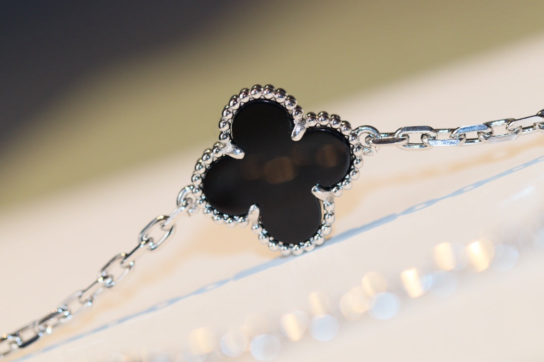 [Kaelin Vow]CLOVER 20 MOTIFS ONYX DIAMOND SILVER