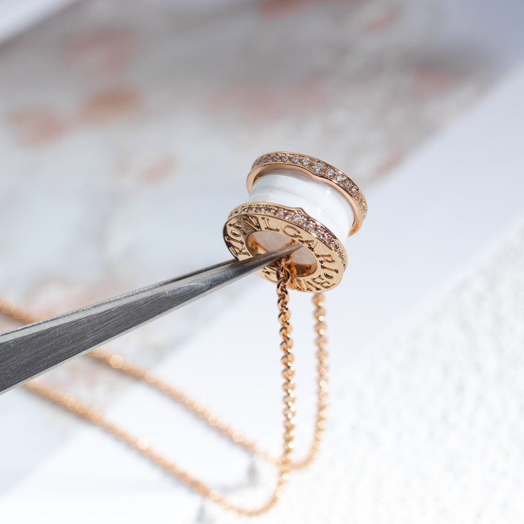 [Kaelin Vow]ZERO 1 WHITE CERAMIC PINK GOLD DIAMOND NECKLACE