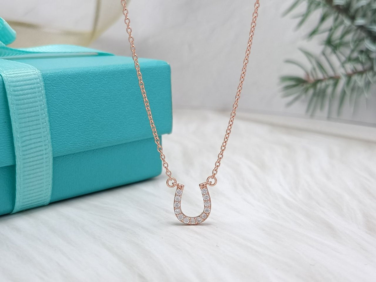 [Kaelin Vow]U PEDANT DIAMOND NECKLACE