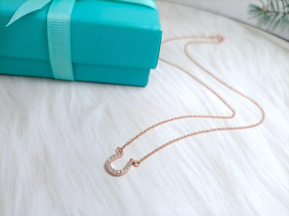 [Kaelin Vow]U PEDANT DIAMOND NECKLACE