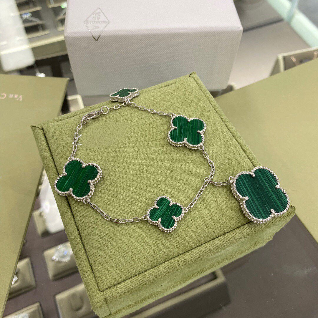 [Kaelin Vow]CLOVER 5 MOTIFS SIVLER MALACHITE BRACELET