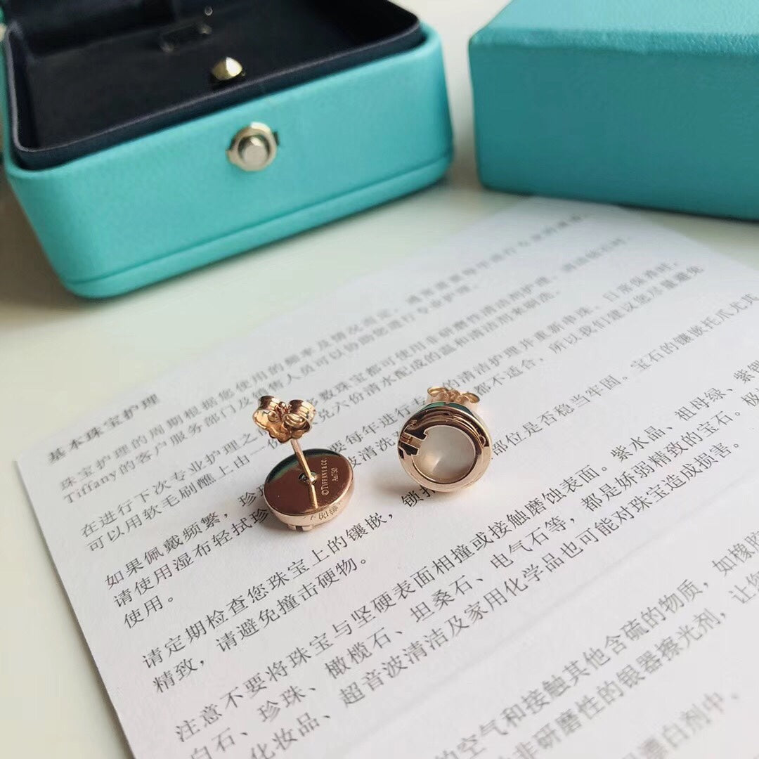 [Kaelin Vow]PEARL CIRCLE EARRINGS MOTHER