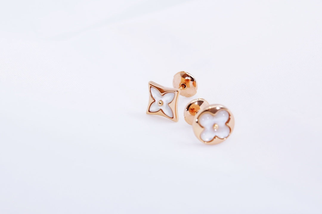 [Kaelin Vow]STAR AND SUN PINK GOLD MOP STUD EARRINGS
