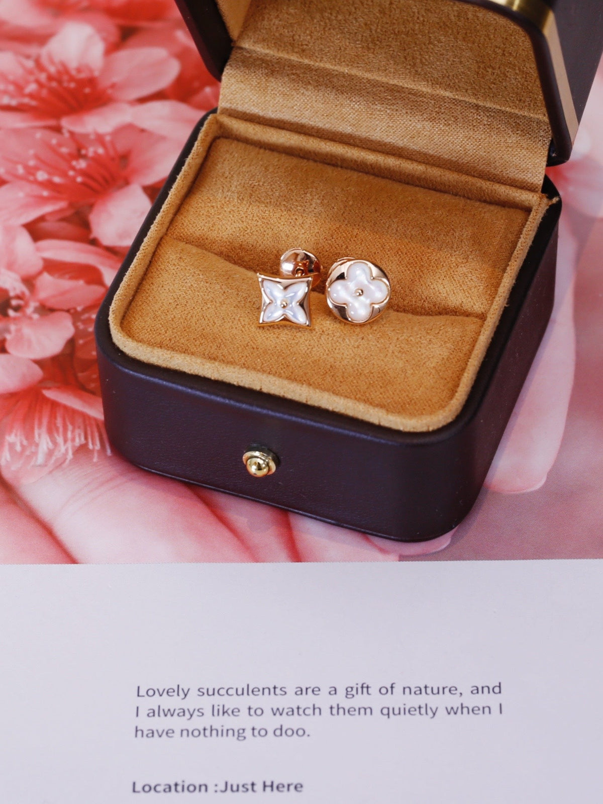 [Kaelin Vow]STAR AND SUN PINK GOLD MOP STUD EARRINGS
