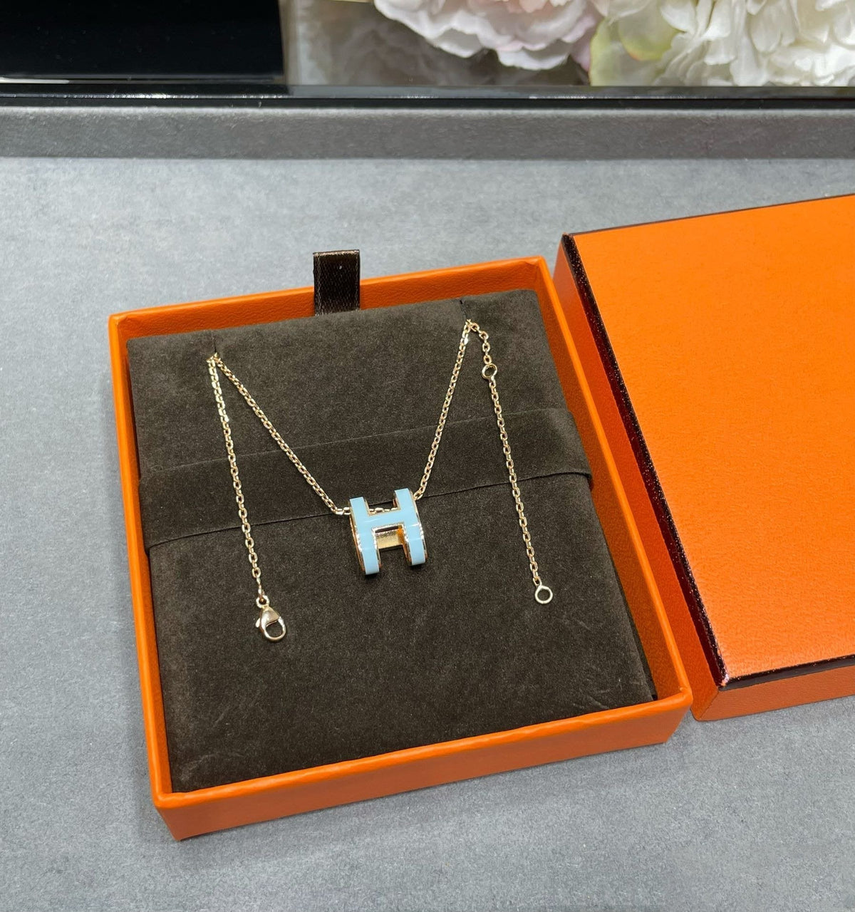 [Kaelin Vow]POP H SKY BLUE NECKLACE
