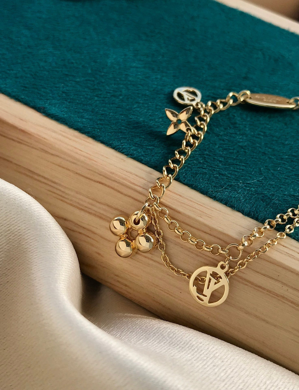[Kaelin Vow]BLOOMING PINK GOLD MOP BRACELET