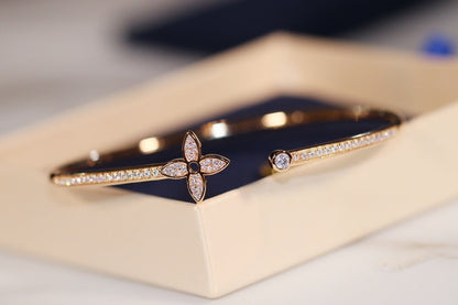 [Kaelin Vow]IDYLLE GOLD OPEN BRACELET DIAMOND PAVED