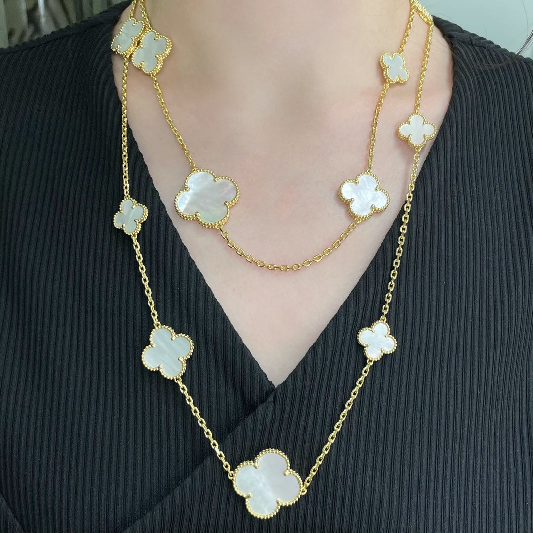 [Kaelin Vow]CLOVER 16 MOTIF WHITE MOP GOLD NECKLACE