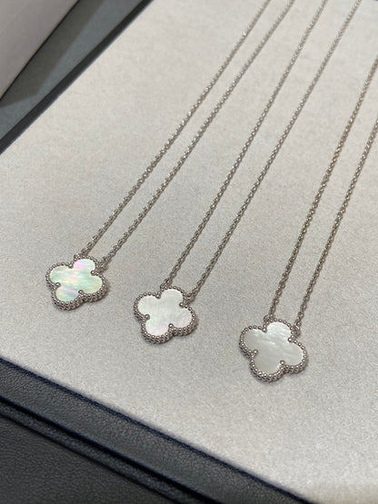 [Kaelin Vow]CLOVER MEDIUM SILVER WHITE MOP NECKLACE