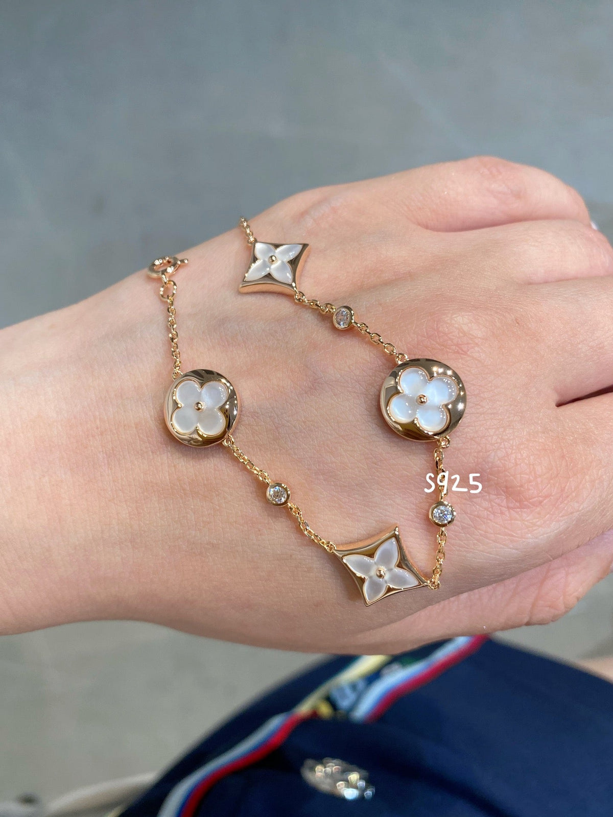 [Kaelin Vow]STAR AND SUN 4 MOTIF WHITE MOP PINK GOLD BRACELET