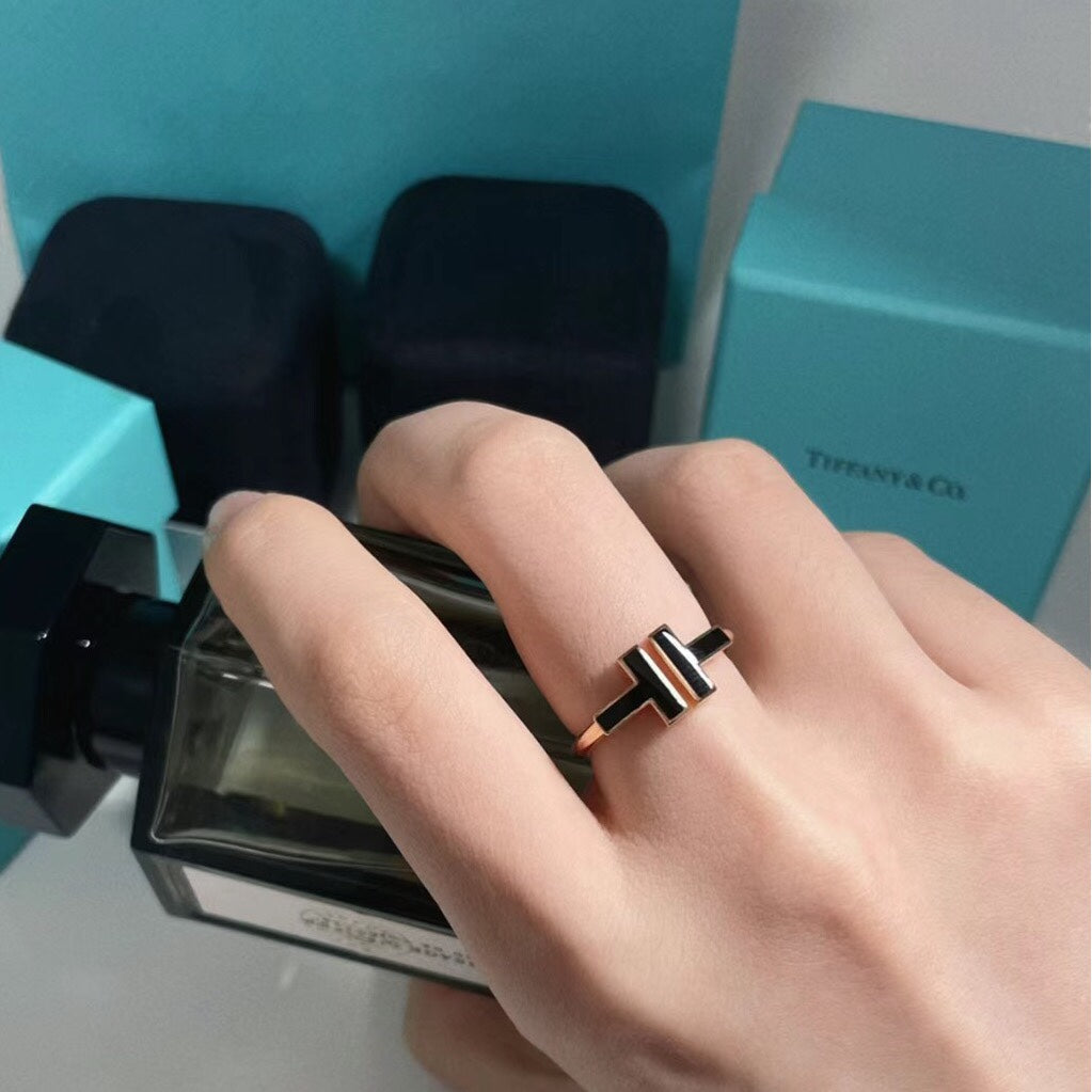 [Kaelin Vow]T SMALL ONYX PINK GOLD RING