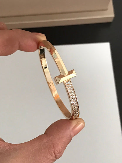 [Kaelin Vow]T1 WIDE DIAMOND HINGED BANGLE PINK GOLD