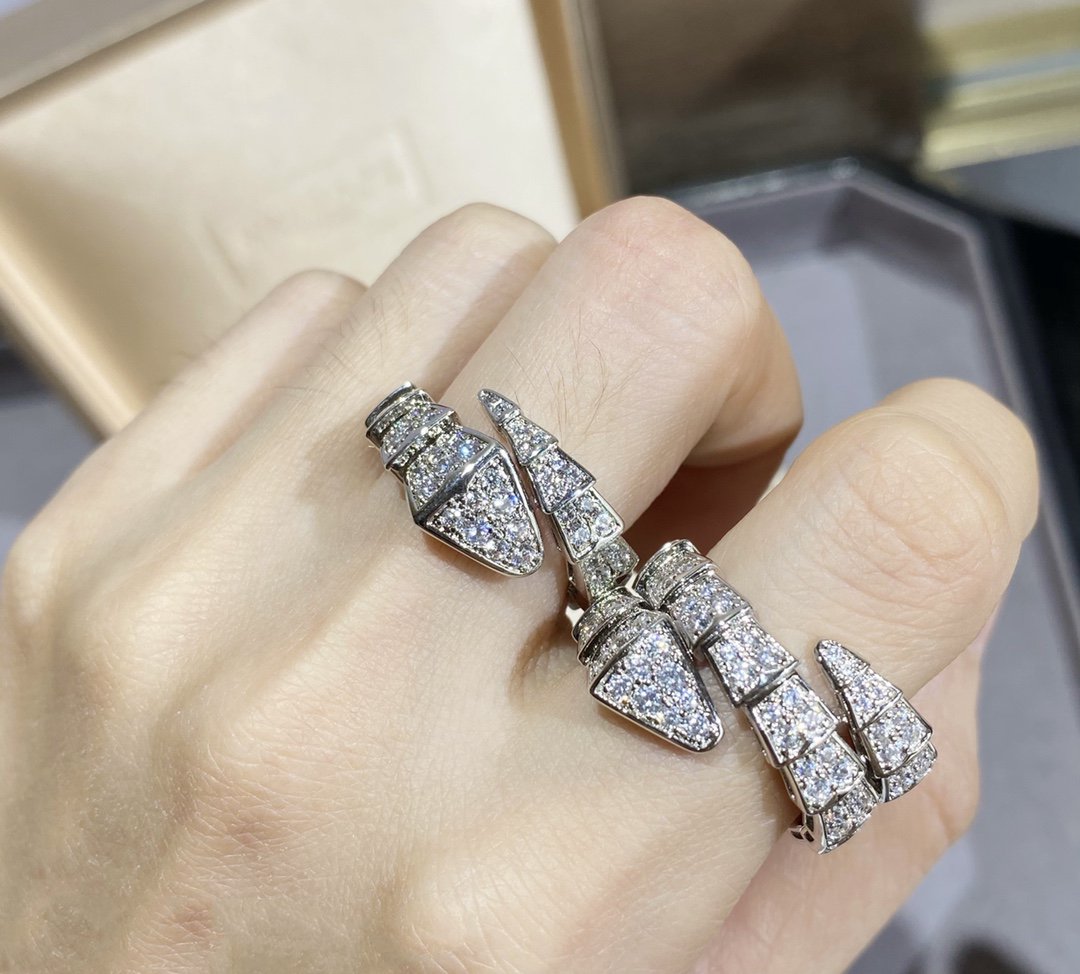 [Kaelin Vow]SERPENTI GROSSER RING SILBER DIAMANTBESETZT