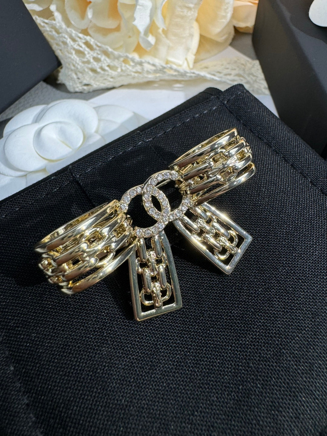 [Kaelin Vow]25K Hollow Bow Brooch