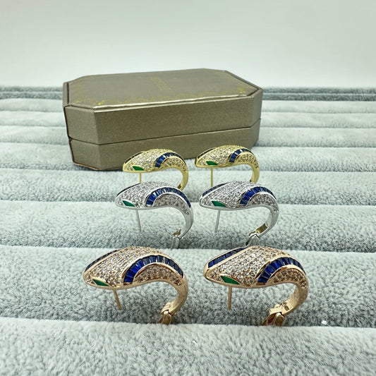 [Kaelin Vow]FULL STONE TWO-TONE SNAKE EARRING STUDS