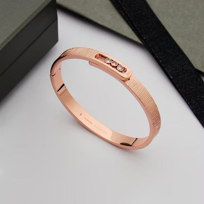 [Kaelin Vow]Move Noa Ciselé bangle