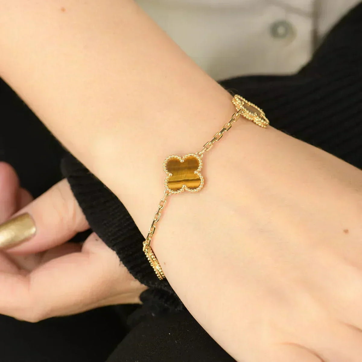 [Kaelin Vow] CLOVER 5 MOTIFS TIGER EYE BRACELET COLLECTION