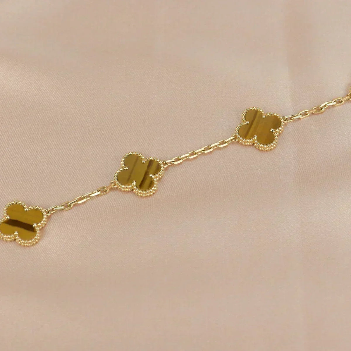 [Kaelin Vow] CLOVER 5 MOTIFS TIGER EYE BRACELET COLLECTION