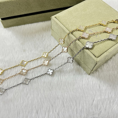 [Kaelin Vow]KLEEBLATT-ARMBAND MIT 6 MOTIVEN AUS WEISSEM PERLMUTT