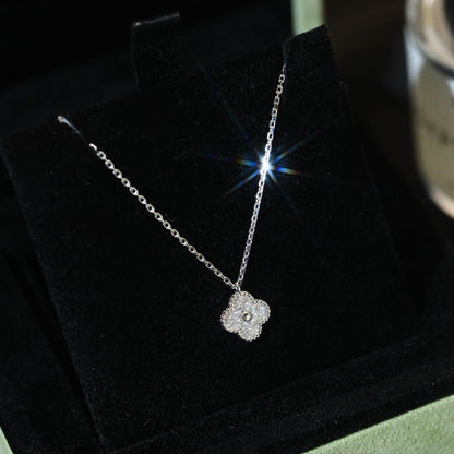 [Kaelin Vow]CLOVER MINI 9.5MM PENDANT DIAMOND NECKLACE