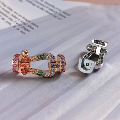 [Kaelin Vow]FORCE GROSSES HUFEISEN-ARMBAND MIT FARBIGEM DIAMANTEN AUS ROSÉGOLD