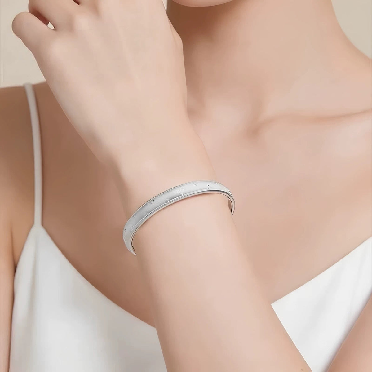 Glänzendes Armband aus 925er Silber, offen
