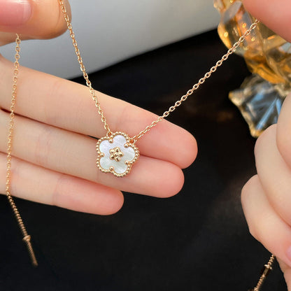 [Kaelin Vow]LUCKY  WHITE MOP  PLUM BLOSSOM NECKLACE
