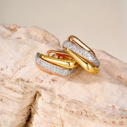 [Kaelin Vow]TRINITY HALF DIAMOND  CUSHION EARRINGS
