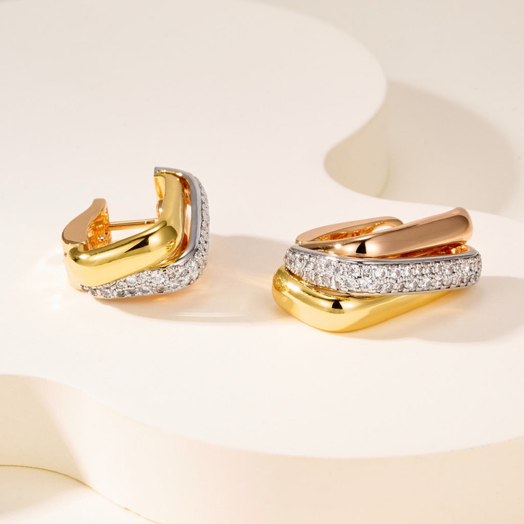 [Kaelin Vow]TRINITY HALF DIAMOND  CUSHION EARRINGS
