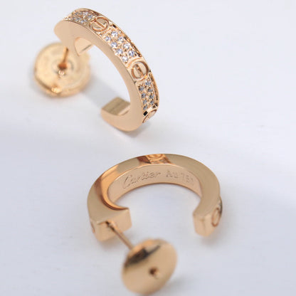 [Kaelin Vow]LOVE 5.5MM DIAMOND PAVED EARRINGS