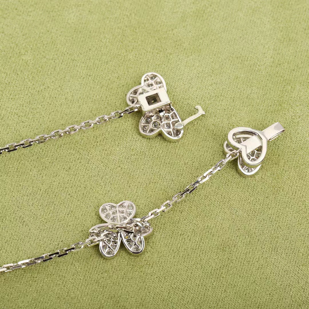 [Kaelin Vow]FRIVOLE SILVER 9 FLOWERS NECKLACE