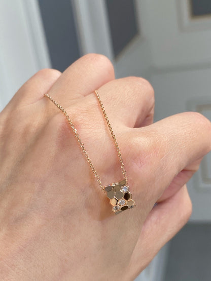 [Kaelin Vow]BEE LOVE DIAMOND NECKLACE