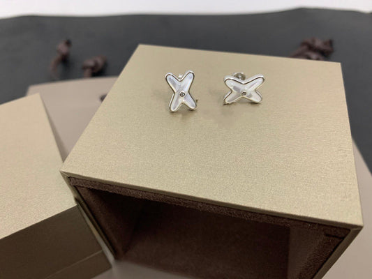 [Kaelin Vow]JEUX DE WHITE MOP SILVER DIAMOND EARRINGS