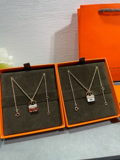 [Kaelin Vow]H CIRCE MOISSANITE PENDANT NECKLACE GOLD