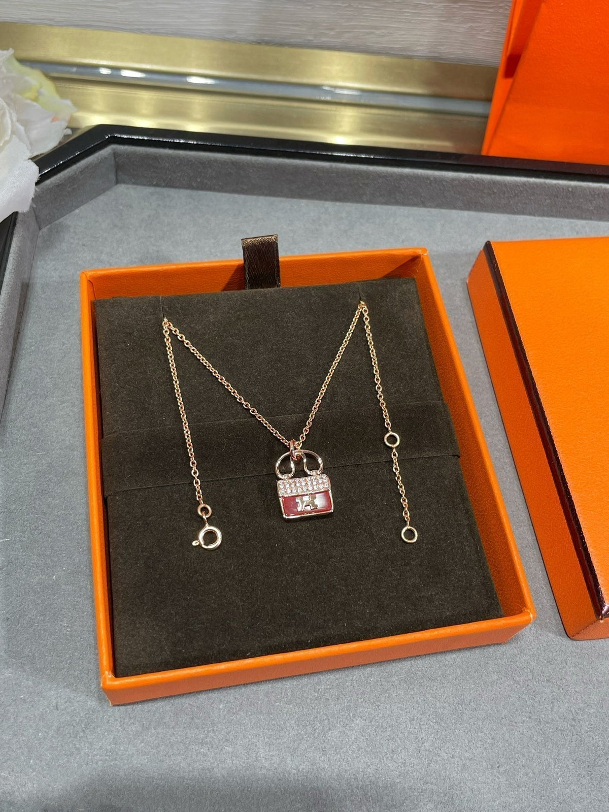 [Kaelin Vow]H CIRCE MOISSANITE PENDANT NECKLACE GOLD