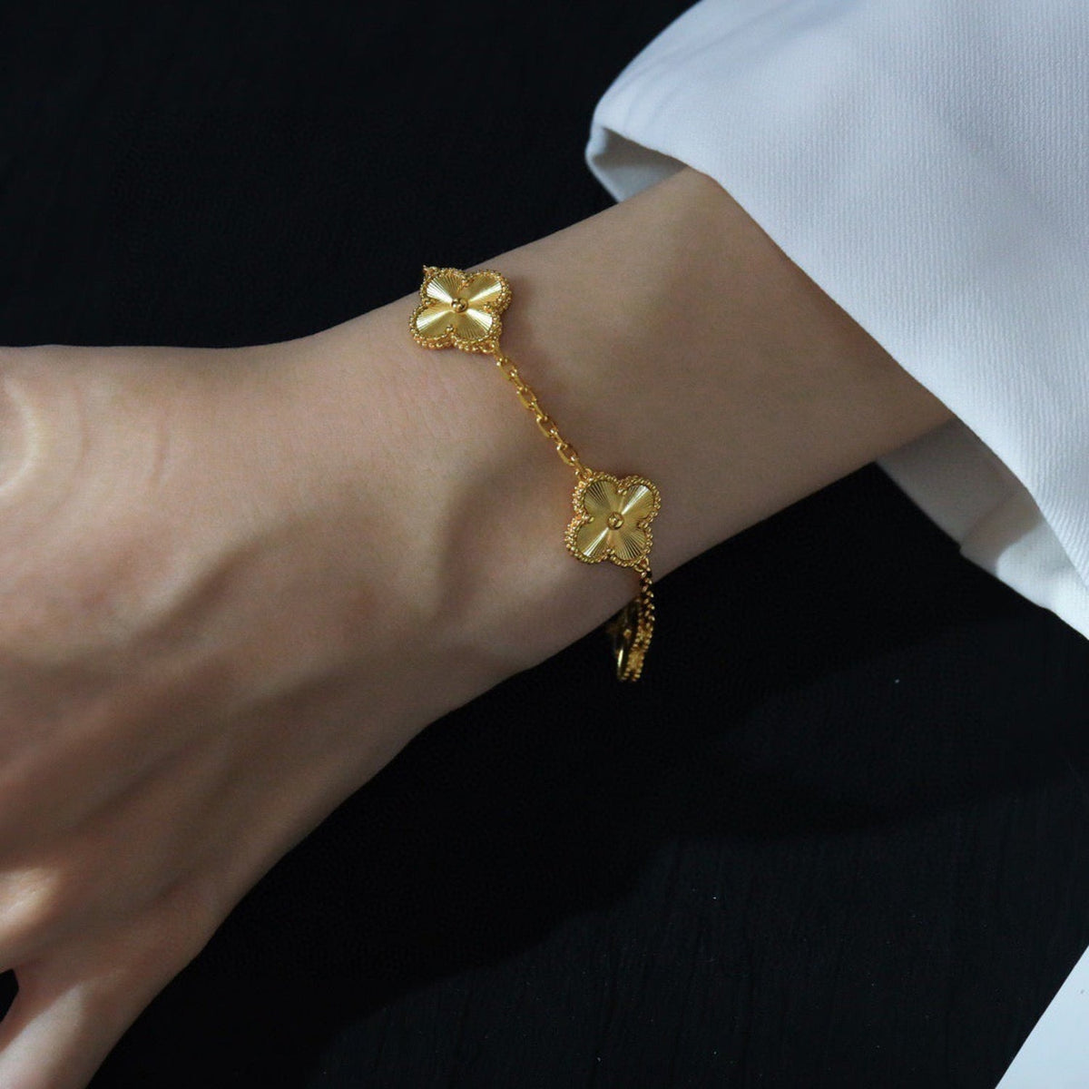 [Kaelin Vow] CLOVER 5 MOTIF LASER BRACELET COLLECTION