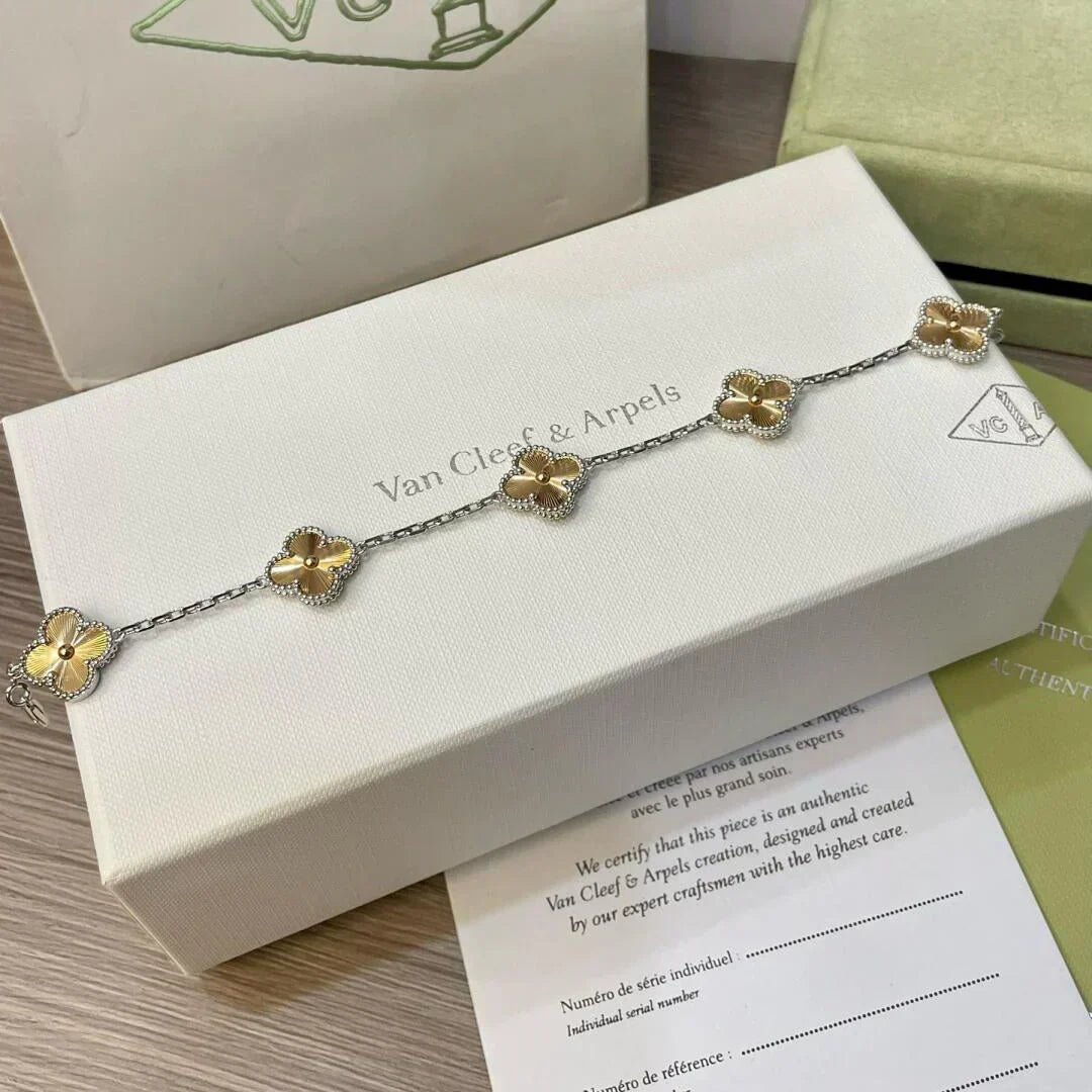 [Kaelin Vow] CLOVER 5 MOTIF LASER BRACELET COLLECTION