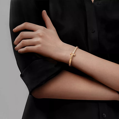 [Kaelin Vow]T1 WIDE DIAMOND HINGED BANGLE PINK GOLD