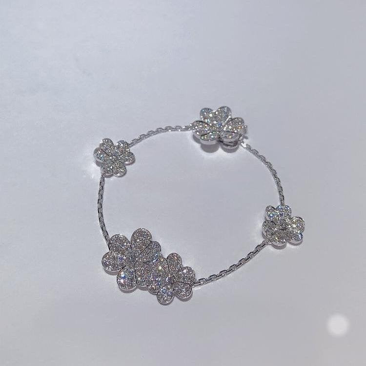 [Kaelin Vow]FRIVOLE SILVER 5 FLOWERS BRACELET